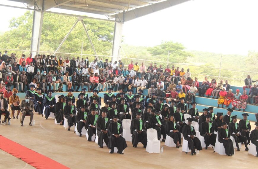 UniLúrio Diz que Acaba de Graduar 57 Engenheiros de Diversas Especialidades em Niassa