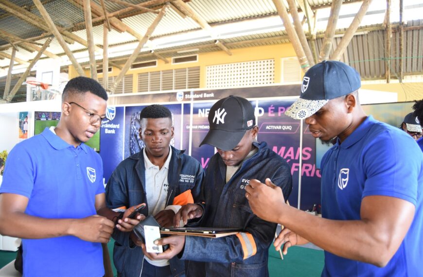 Standard Bank Atraiu Visitantes na Feira da Escola Portuguesa em Maputo