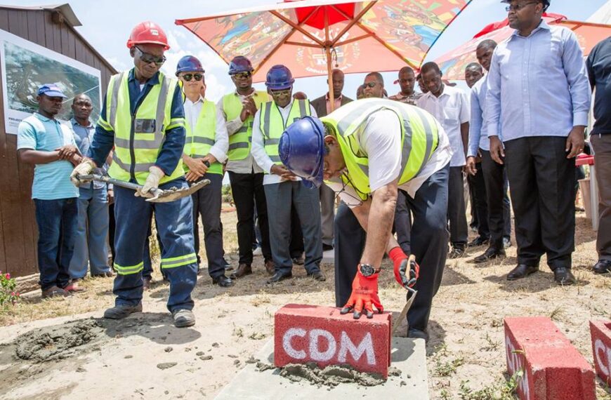 Gestão da Cervejas de Moçambique em Crise de Impostos Adicionais Com Autoridade Tributária