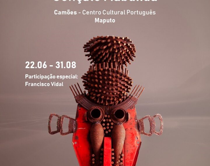 Gonçalo Mabunda Com o Tempo Apetrechado em Exibição no Camões em Maputo