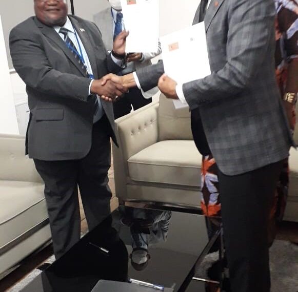 Ossufo Momade Reúne-se com Adalberto da Costa Júnior no Gabinete do Líder da Unita