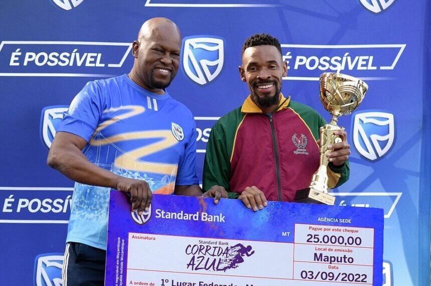 Atleta Sul-africano Abednico Mashaba Vence Quarta Corrida Azul do Standard Bank