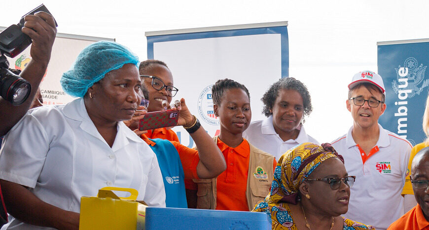 Vacinas Americanas da Pfizer-BioNTech Covid-19 Para Adolescentes dos 12 aos 17 Anos