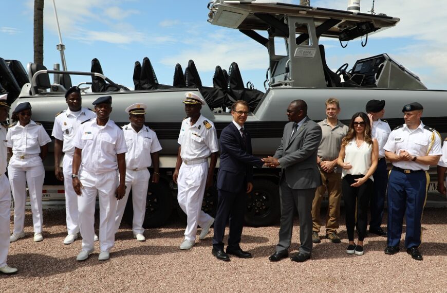 Estados Unidos Referênciados no Fornecimento de Apoio Vital No Norte de Moçambique