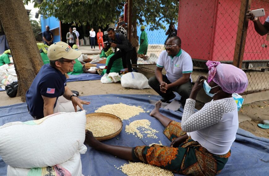 Estados Unidos Anunciam Novos Investimentos no Sector Agrícola em Moçambique
