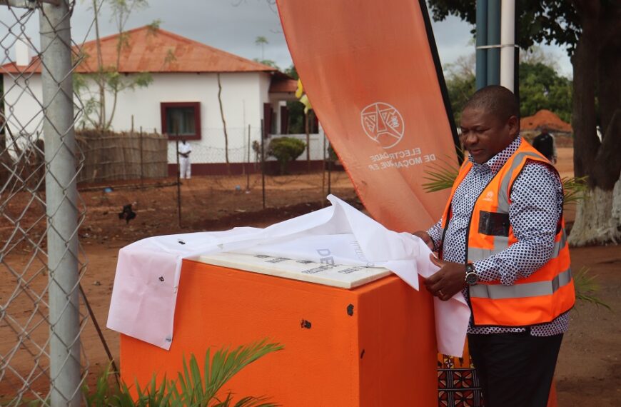 Filipe Nyusi Inaugura Rede Eléctrica do Posto Administrativo de Chinga em Nampula