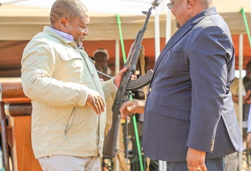 Issufo Momade Admite Que a Renamo Pode Voltar a Fazer Guerra