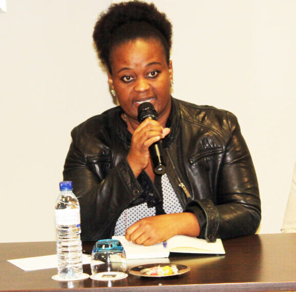 Rosana Zunguze Diz que o Governo Promete Rever Salários da APSUSM A Partir Deste Setembro