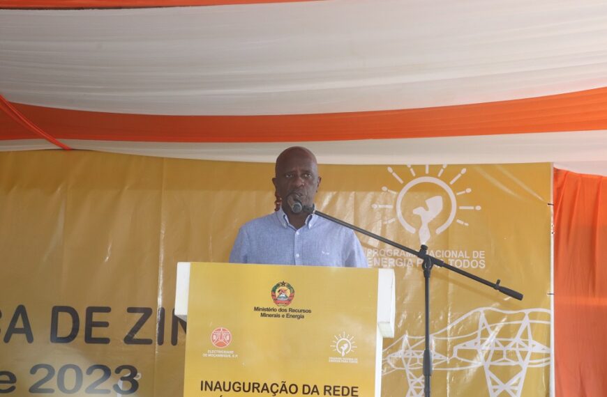 Ministro Carlos Zacarias Inaugura Rede Eléctrica do Posto Administrativo de Zinhane em Gaza