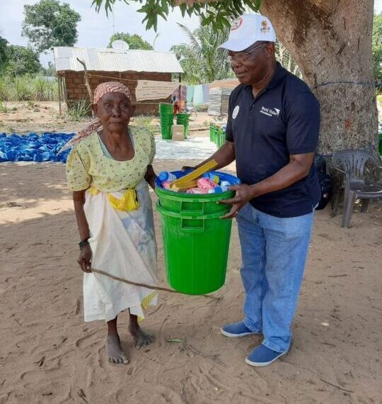 World Vision Moçambique Distribui Kits de Higiene a Famílias Vulneráveis da Zambézia