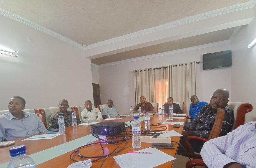 Moza Capacita Jornalistas Para Melhor Compreenderem o Mercado Financeiro