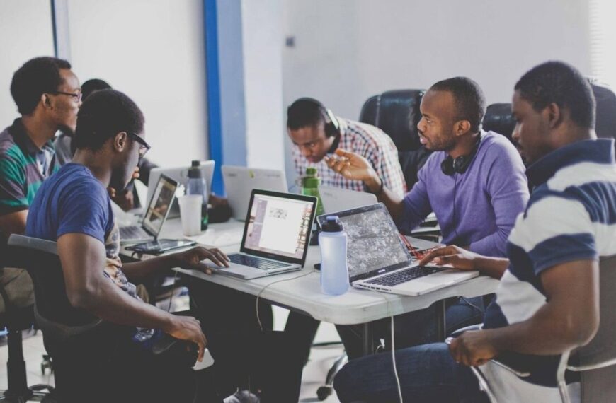 Academia de Negócios Online Lança Primeira Turma de 2024 para Executivos e Gestores de Topo