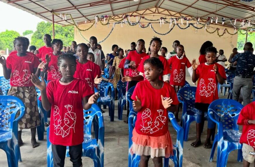 Moza Banco Reclama Posição de Destaque no Domínio da Responsabilidade Social em 2023