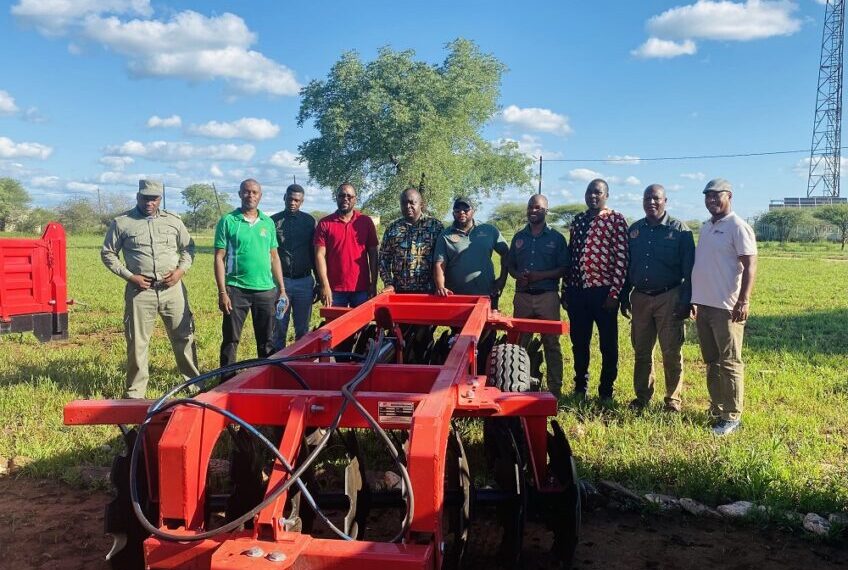 Karingani Game Reserve Apoia Primeiro Parque de Máquinas Agrícolas de Mapulanguene