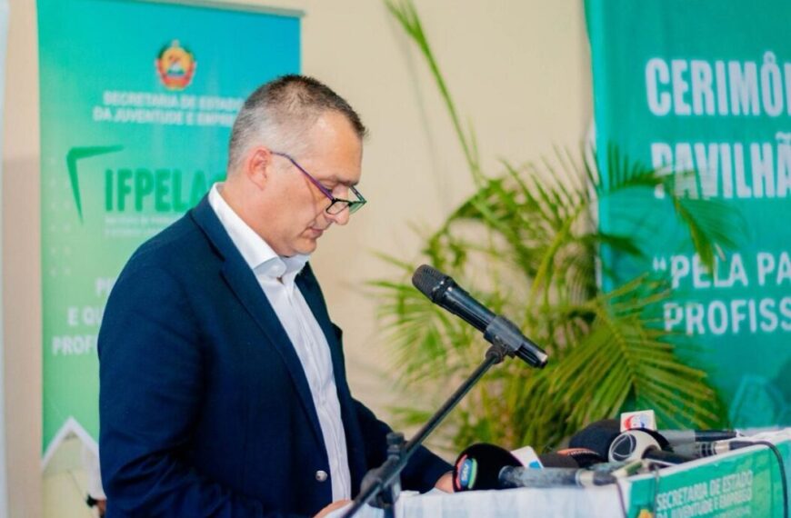 Moçambique Marca Presença Histórica na Maior Feira de Tecnologia da Europa (VivaTech)