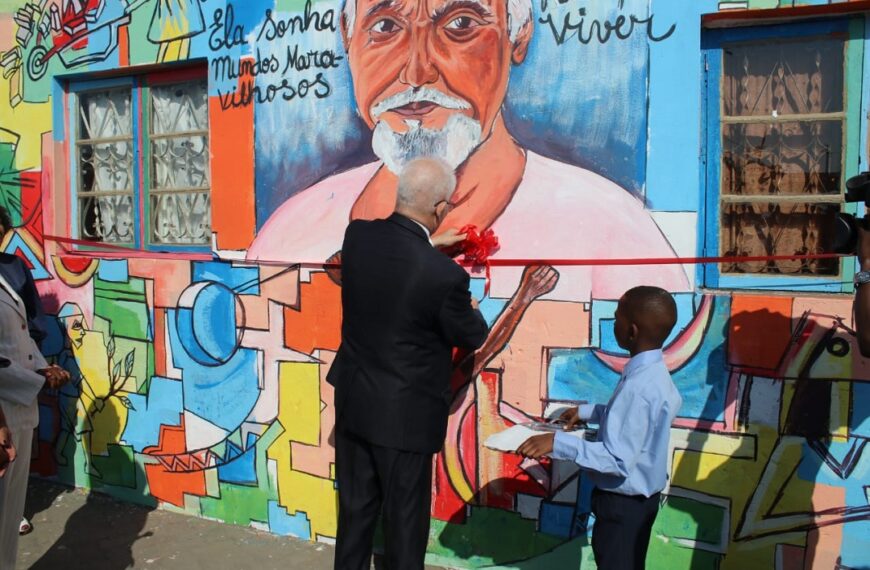Município em Maputo Inaugura Mural em Homenagem a Marcelino dos Santos