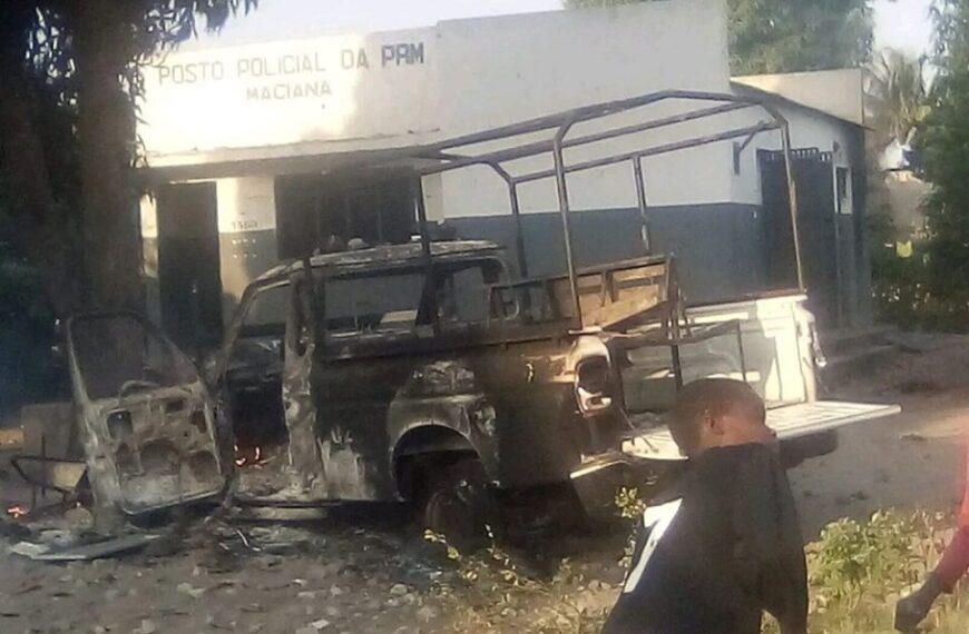 População Enfurecida Incendeia Posto Policial e Sede do Posto Administrativo na Manhiça
