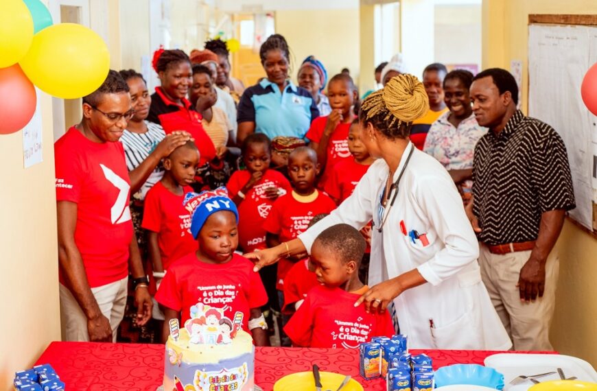 Acção Solidária do Moza Alegra Crianças Hospitalizadas no dia 1 de Junho em Inhambane