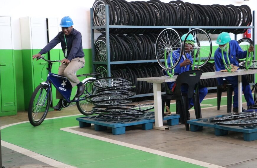 Sasol Ensaia Lançamento da Fábrica de Bicibletas Mozambike