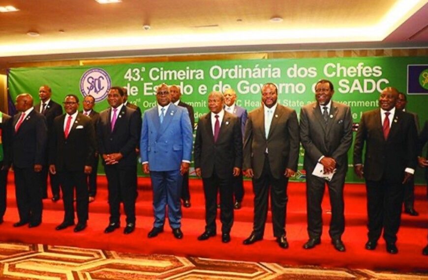 João Lourenço Entrega Presidência a Mnangagwa na Despedida de Nyusi na SADC