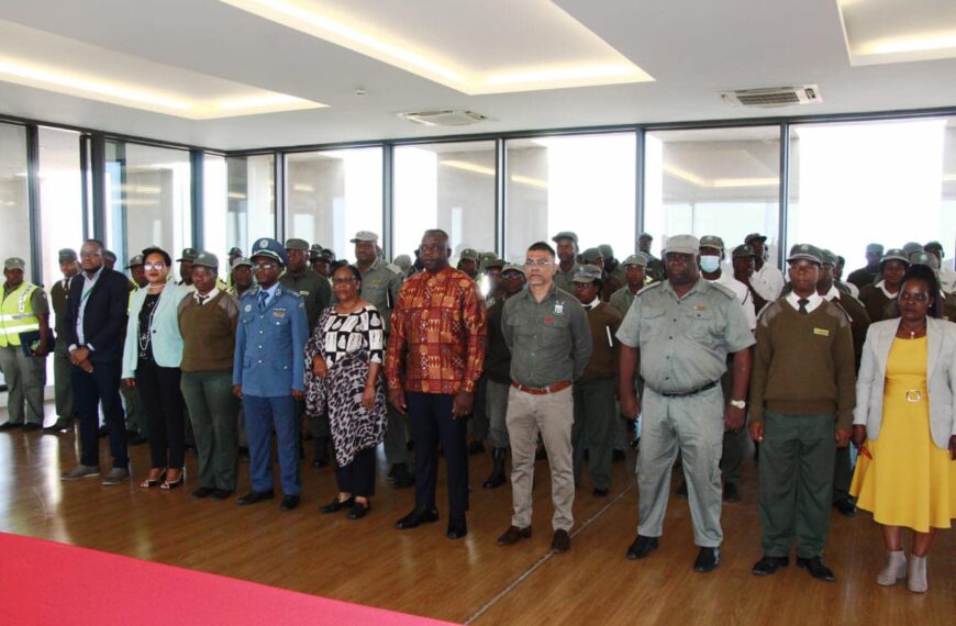 Shafee Sidat Procura Polícia Para o Município de Marracuene