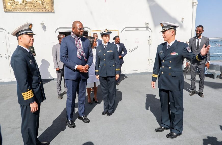 Navio Hospital Atracado no Porto de Maputo já Atendeu Mais de 7 Mil Moçambicanos