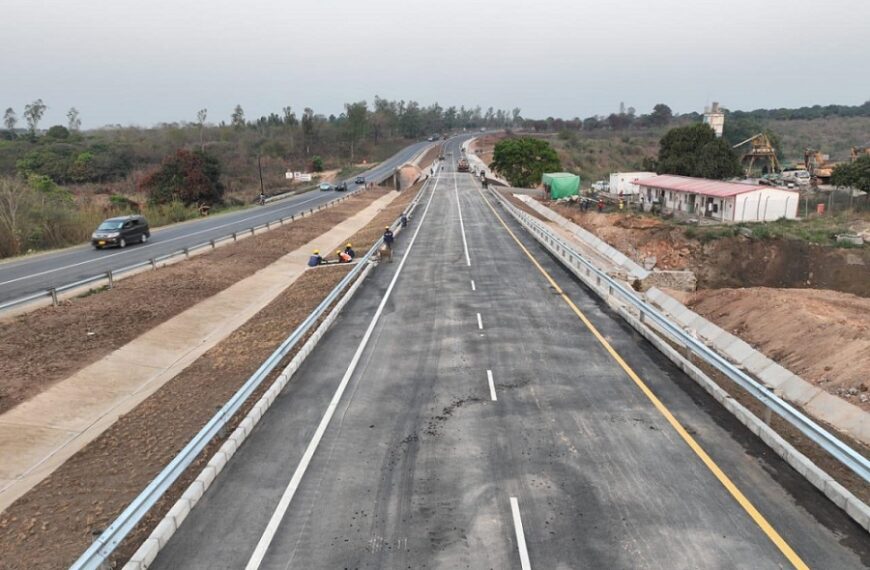 Inaugurada Ponte Doeroi – Metuchira em Gondola na Província de Manica