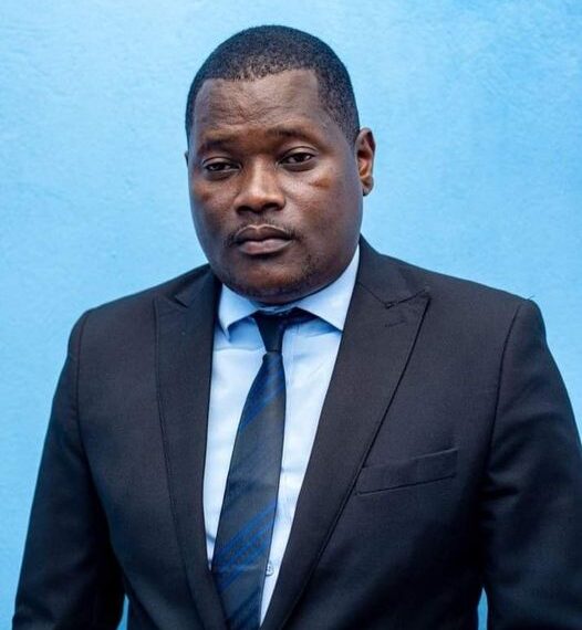 Mataram o Advogado Elvino Dias