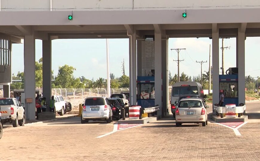 Revimo Ensaia Afronta Popular na Reabertura das Portagens Vandalizadas nas Manifestações