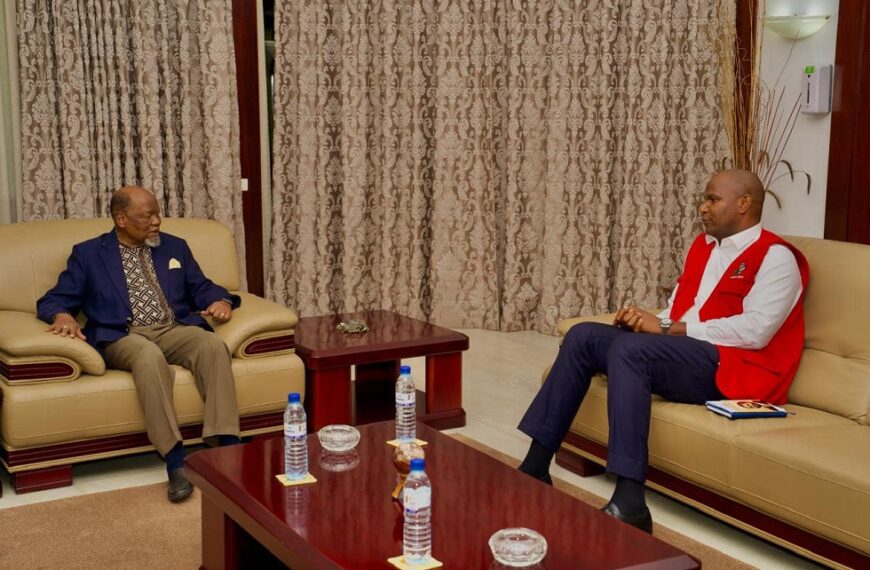 Polícia Impede Evasão de Propriedade de Terra do Presidente Chissano em Bilene