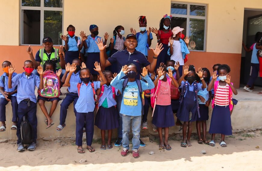 Apresentação da Peça Infantil ‘A Banana Vaidosa’ pela Associação Teatralidade