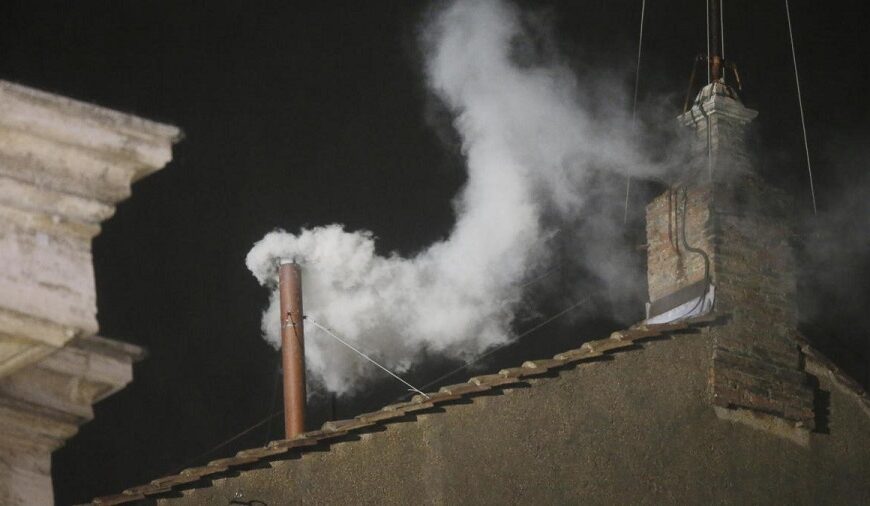 Já há Fumo Branco – Já Temos Novo Papa