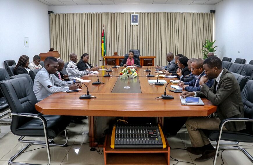 Partidos Políticos em Sofala Prometem ‘Celebrar Juntos’ o 50° Aniversário da Independência Nacional