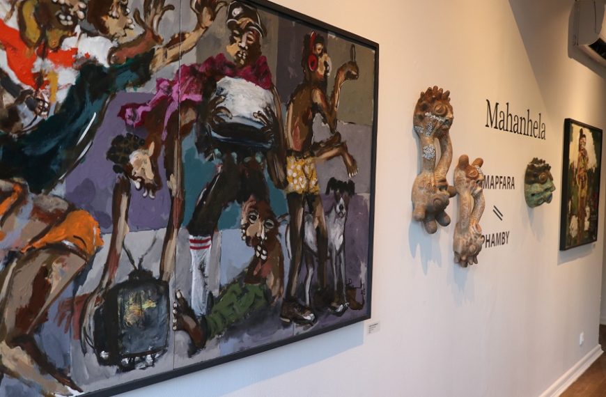 Escultura “Mahanhela” de Mapfara e Pintura de Phambi em Exposição na Fundação Couto