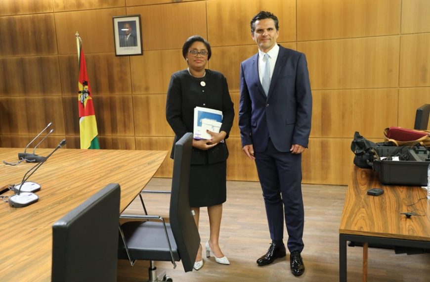 Ministra das Finanças Recebe Delegação do FMI Para Renegociação da Facilidade de Credito Alargado