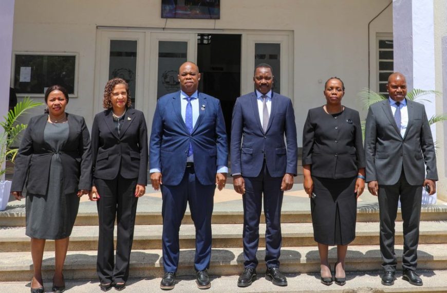 Rogério Zandamela Encerra Memorando Para Construção da Praça do Metical em Nampula