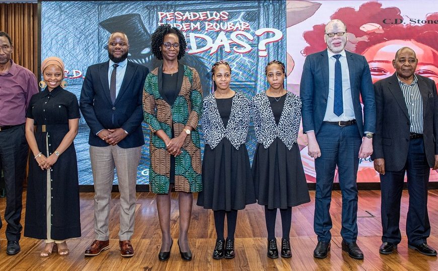 BCI Celebra o Lançamento das Obras Literárias das Gémeas C. D. Stone