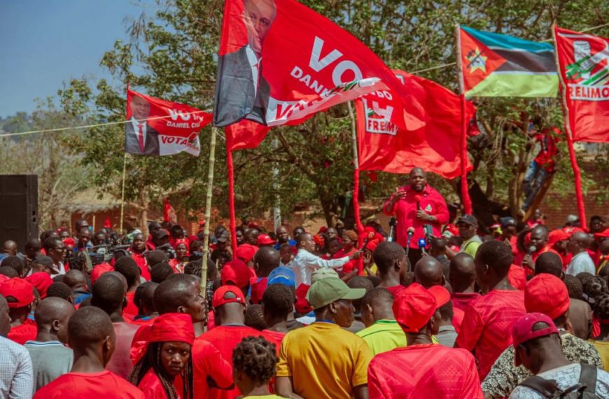 Secretário-geral da Frelimo Destaca Envolvimento Popular no Desenvolvimento em Macanga