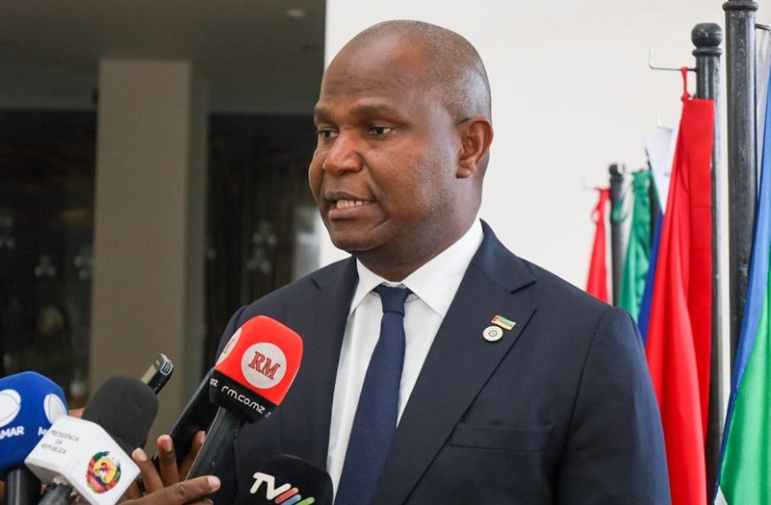 Daniel Chapo Anuncia Mais 100 Mil Meticais Para Cada Jogador dos Mambas Contra Guiné Conacri