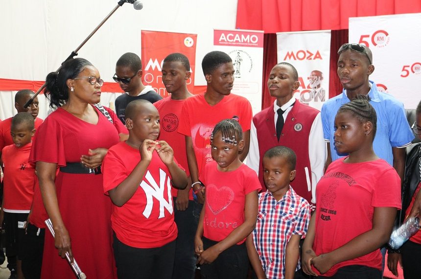 Moza Banco e ACAMO Juntam-se Pela Inclusão das Pessoas com Deficiência Visual