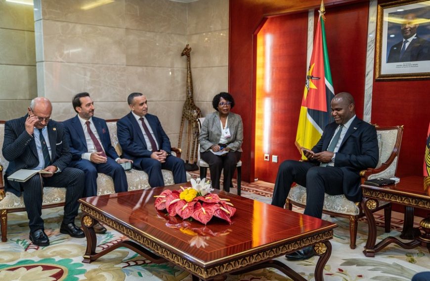 Presidente Chapo e Ministro Argelino da Energia Analisam Novos Projectos de Cooperação