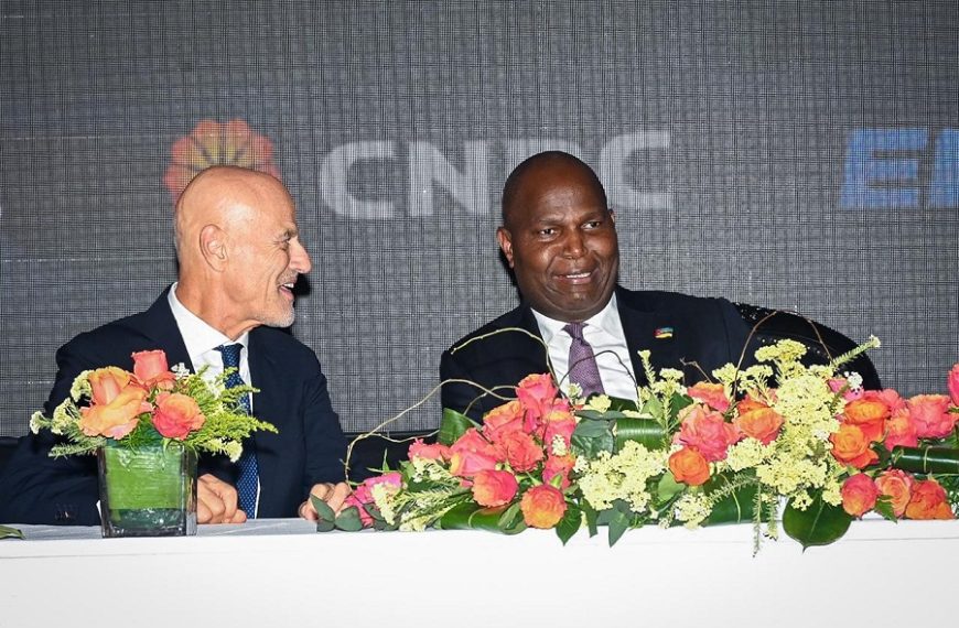 Presidente Chapo na Cerimónia Sobre a Decisão Final de Investimento no Projecto Coral Norte da Eni