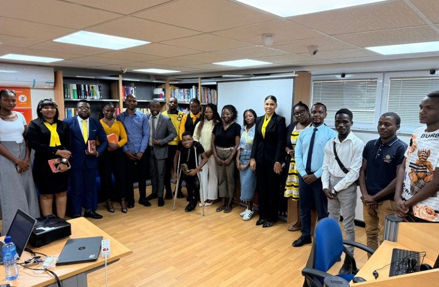 Reflexão Sobre a Valorização da Vida Reúne Jovens em Nampula