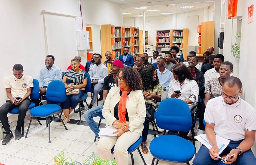 BCI Acolhe Obra Literária de Estreia de Jovem Autor Moçambicano na Cidade da Beira