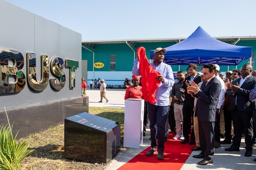 Presidente Daniel Chapo Inaugura Fábrica de Descasque e Processamento de Gergelim de Dondo