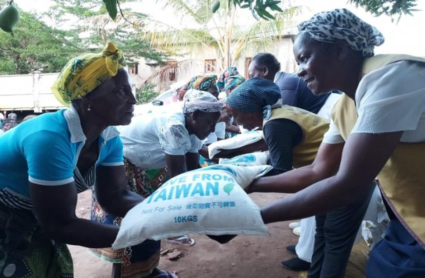 Fundação Tzu Chi Distribui Arroz Para 21 Mil Famílias nas Províncias de Maputo e Sofala