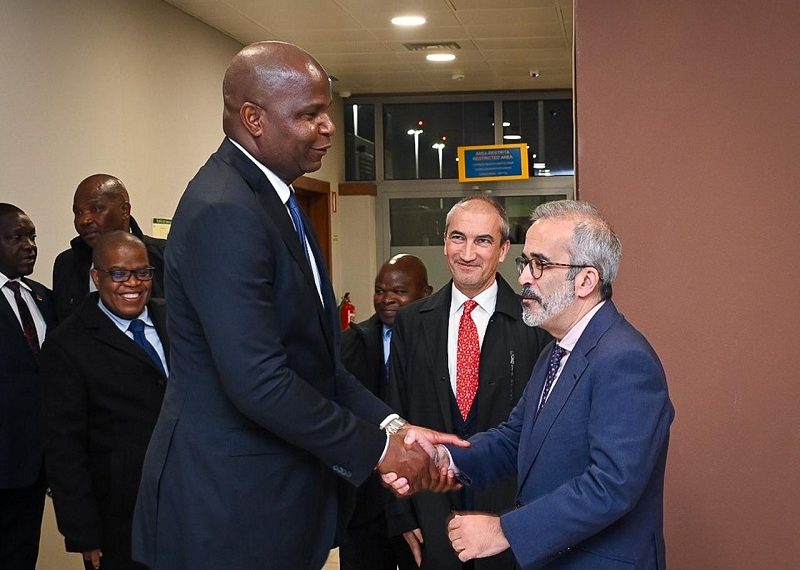 Presidente Chapo em Portugal no Reatamento do Diálogo ao Mais Alto Nível Após Três Anos Interrompido