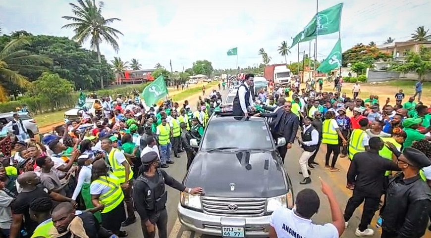 Venâncio Mondlane e Anamola Voltam a Tomar as Ruas da Sede do Distrito de Massinga