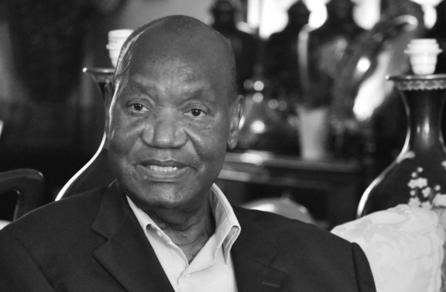 Presidente Daniel Chapo Presta Homenagem Solene ao Nacionalista Feliciano Salomão Gundana