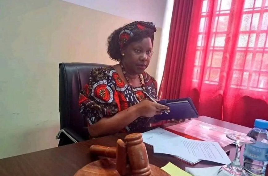 Administradora do Distrito de Xai-Xai Detida Por Envolvimento no Desvio de Donativos das Vitimas das Cheias